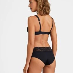 Aubade Boxer Sweetessence Noir -Sous-vêtement Soldes Boutique 1600x1600 aubade boxer sweetessence noir p2 46 10082022