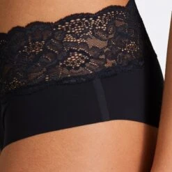 Aubade Boxer Sweetessence Noir -Sous-vêtement Soldes Boutique 1600x1600 aubade boxer sweetessence noir p3 46 10082022