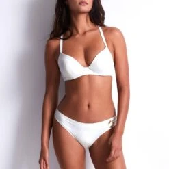 Aubade Haut De Maillot Bain Plunge Coque Coconut Sand -Sous-vêtement Soldes Boutique 1600x1600 aubade haut de maillot bain brassiere coconut sand p2 09 15032023