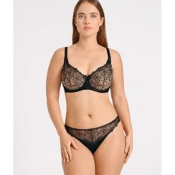 Aubade Miss Karl Soutien Gorge Corbeille Armatures Tuxedo -Sous-vêtement Soldes Boutique 1600x1600 aubade miss karl soutien gorge corbeille armatures tuxe p5 25 16082021
