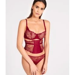 Aubade Miss Karl Tanga Rubis -Sous-vêtement Soldes Boutique 1600x1600 aubade miss karl tanga rubis p3 40 16082021
