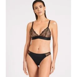 Meilleures ventes -Sous-vêtement Soldes Boutique 1600x1600 aubade miss karl triangle sans armature tuxe p1 15 16082021