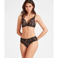 Aubade Mon Bijou Slip Brésilien Perle Noire -Sous-vêtement Soldes Boutique 1600x1600 aubade mon bijou slip bresilien perle noire p4 35 30062021