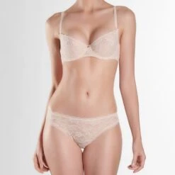 Aubade Rosessence Tanga Nude D'été -Sous-vêtement Soldes Boutique 1600x1600 aubade rosessence tanga nude d ete p2 27 12022019