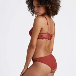 Aubade Softessence Slip Brésilien Terracotta -Sous-vêtement Soldes Boutique 1600x1600 aubade softessence slip bresilien terracotta p2 22 15082022