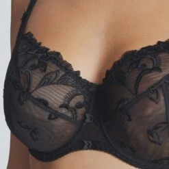 Aubade Soutien-Gorge Emboitant Confort Au Bal De Flore Noir -Sous-vêtement Soldes Boutique 1600x1600 aubade soutien gorge emboitant confort au bal de flore noir p2 57 22112019