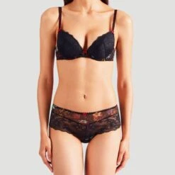 Aubade Soutien-Gorge Push-Up Reine Des Prés Réglisse -Sous-vêtement Soldes Boutique 1600x1600 aubade soutien gorge push up reine des pres reglisse p2 57 03022020