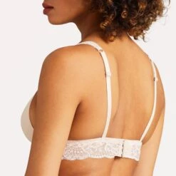 Meilleures ventes -Sous-vêtement Soldes Boutique 1600x1600 aubade soutien gorge sans armatures sweetessence skin p1 02 17052022