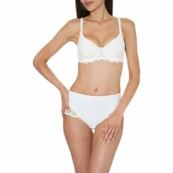 Culotte Haute AUBADE Aubade à L'Amour Nacre -Sous-vêtement Soldes Boutique 1600x1600 culotte haute aubade aubade a l amour nacre p2 44 03012017