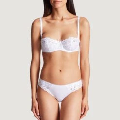 Soutien-gorge Corbeille AUBADE Bahia & Moi Blanc 10 Soutien-gorge Corbeille AUBADE Bahia & Moi Blanc -Sous-vêtement Soldes Boutique 1600x1600 soutien gorge corbeille aubade bahia moi blanc p3 06 11032020