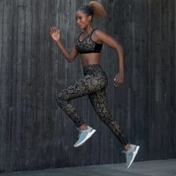 Soutien-Gorge Sport ANITA Active Extreme Control Python -Sous-vêtement Soldes Boutique 1600x1600 soutien gorge sport anita active extreme control python p4 46 17092019