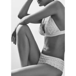 Soutien-gorge Triangle AUBADE Bahia & Moi Blanc 11 Soutien-gorge Triangle AUBADE Bahia & Moi Blanc -Sous-vêtement Soldes Boutique 1600x1600 soutien gorge triangle aubade bahia moi blanc p4 23 10032020